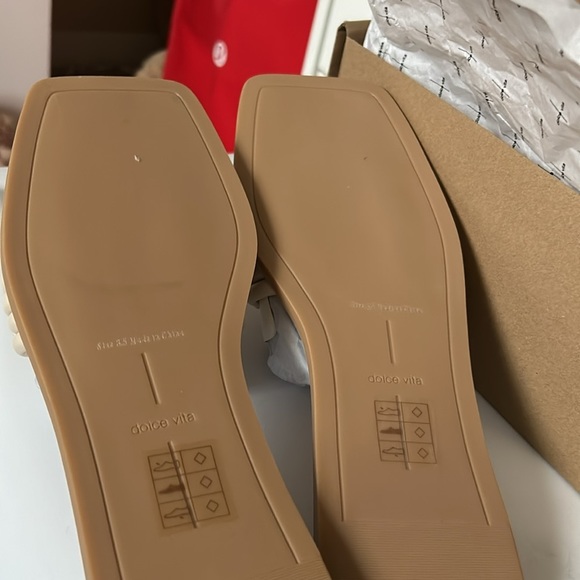 NIB Dolce Vita Sandals - Cream - Size 8.5 - Picture 3 of 4